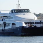 Travailler sur un catamaran : Le guide complet pour faire carrière en mer