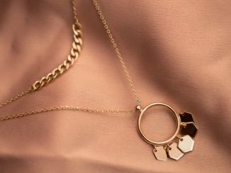 Médaille collier personnalisé pour un bijou unique